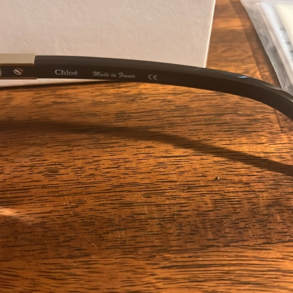 Chloe oversized Sunglasses - Picture 3 of 8